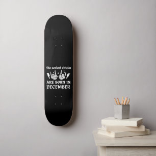 DE KOELSTE CHICKS WORDEN IN DECEMBER GENOMEN SKATEBOARD
