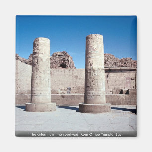 De kolommen op de binnenplaats, Kom Ombo Temple, E Magneet