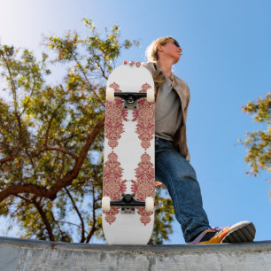 De kracht van een zwarte achtergrond met een rood  skateboard