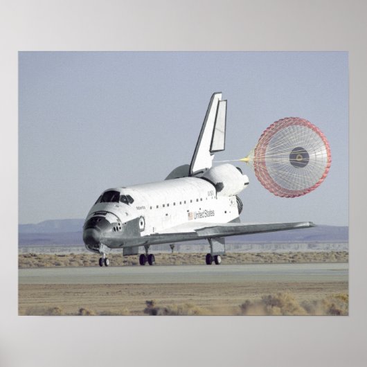 De landing van Space Shuttle Atlantis (STS-66) Poster (Voorkant)