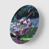 De Lotus en de Dragonfly Ronde Klok (Hoek)