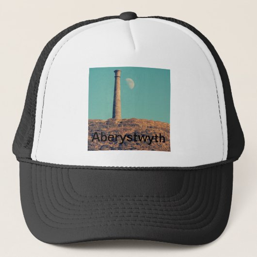 De maan en een toren: Aberystwyth Trucker Pet (Voorkant)