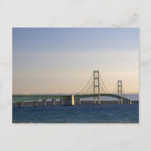 De Mackinac Bridge die de Straat van 3 overspant Briefkaart