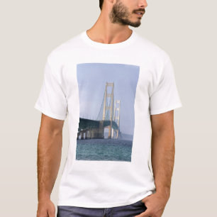 De Mackinac-brug die de Straat van T-shirt