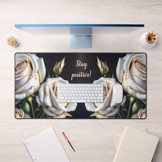 De magnifiques roses blanches aux détails dorés (Bureau 1)