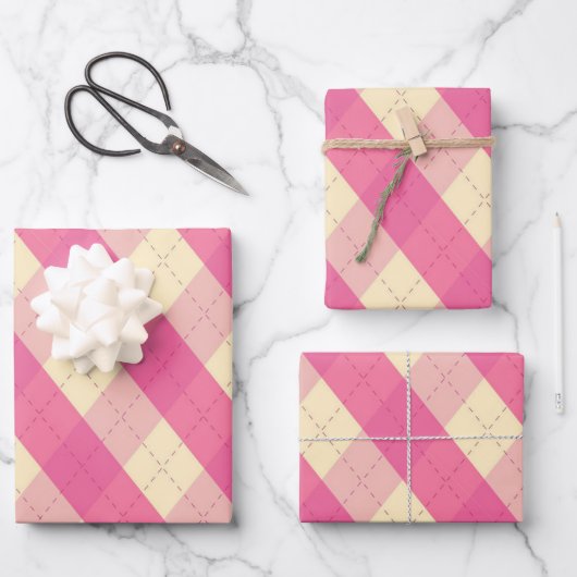 De MeanClique Pink Argyle Inpakpapier Vel (Voorkant)