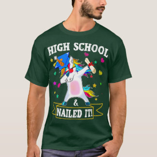 De middelbare school heeft het noodlijdende Unicor T-shirt