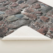 De middeleeuwse textuur van de steenmuur ondergron sherpa deken (3/4)