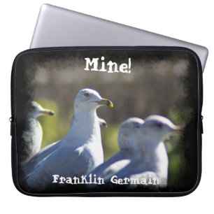De mijne! Zeemeeuw op een Rail Black Edge Laptop Sleeve