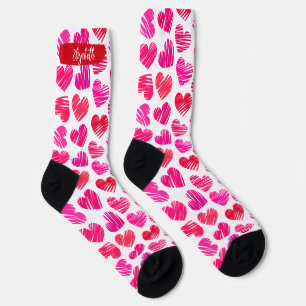 De naam van de moderne rode en roze doodled harten sokken