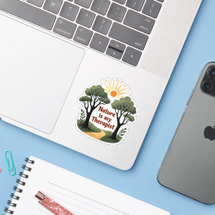 De natuur is mijn therapeut - Wanderlust Sticker