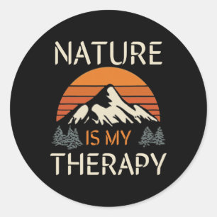 De natuur is mijn therapie Wandelpad Wandelaar Men Ronde Sticker