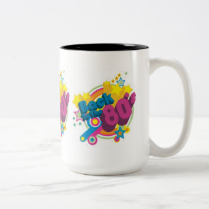 De nouveau à la rétro tasse des années 80 des