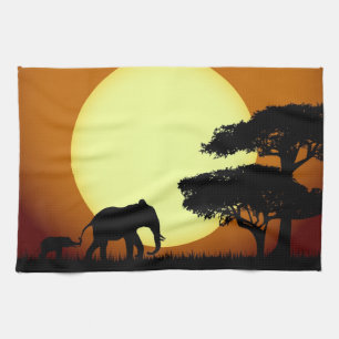 De olifanten van de safari bij zonsondergang theedoek
