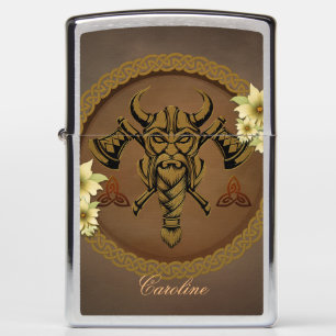 De onbevreesde viking met helm met hoorns.