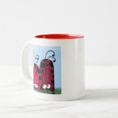 De ongeëvenaarde illusie van de Liefde Ladybug Tweekleurige Koffiemok (Voorkant links)