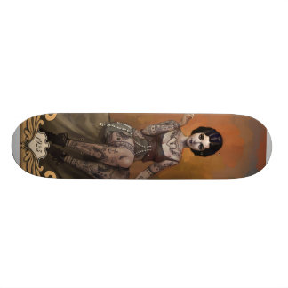 De ongelofelijke getatoeëerde dame skateboard