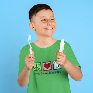 De Orthodontie van de Liefde van de vrede T-shirt
