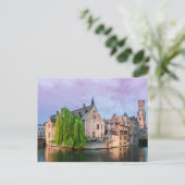 De oude stad Brugge en de toren van Belfry Briefkaart (Staand voorkant)