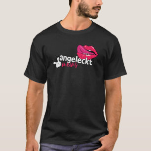 De partner kijkt een paar mond met tong gezegde An T-shirt