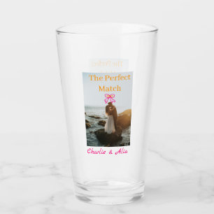 De perfecte match trouwkoppel foto retro roze glas