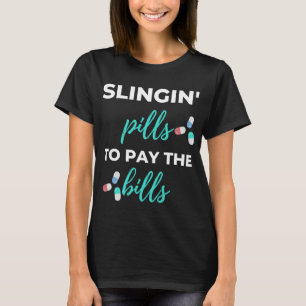 De pillen van de slingin om de rekeningen te betal t-shirt