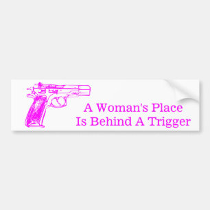 De Plaats van een Vrouw is achter een Trekker Bumpersticker