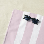 De Plage Pastel Blush rose moderne Monogram Beach Serviette (En situation)