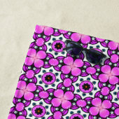 De Plage Serviette à motif rose et violet gras (En situation)