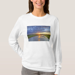 De Powder River krijgt het laatste licht in Custer T-shirt