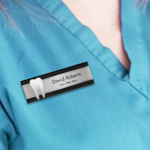 De professionele TandMedewerker van de Tandarts Naambadge