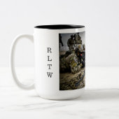 De Rangers van het leger leiden de weg - Mok met t (Links)