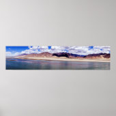 De rivier de Brahmaputra en het woestijnlandschap Poster (Voorkant)