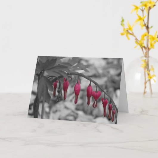 De rode Aftappende Kaart van Harten (Gele Bloem)