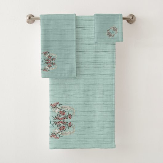 De Romance van Silk Aqua met monogram Bad Handdoek (Insitu)