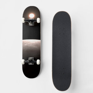 De rotsachtige exoplaneet LHS 475 B en zijn gasthe Skateboard