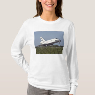 De ruimtependelAtlantis raken aan baan 3 T-shirt