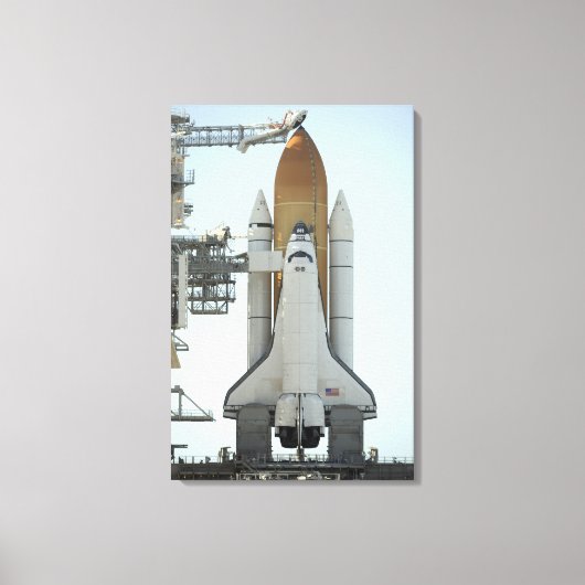 De ruimtependelAtlantis zit op het lanceringspad Canvas Afdruk (Voorkant)