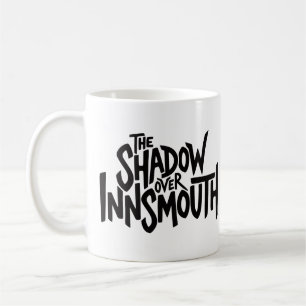 De schaduw over Innsmouth Lettering Koffiemok