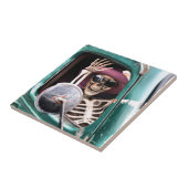 De schedel in een vrachtwagen tegeltje (Zijkant)