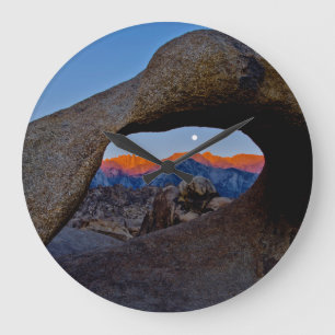 De schilderachtige Alabama Hills gelegen Grote Klok