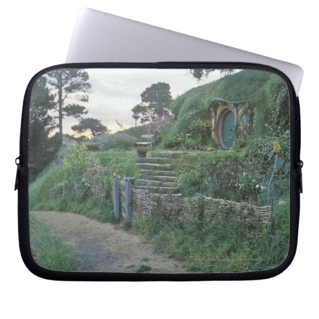 DE SHIRE™ LAPTOP SLEEVE (Voorkant)