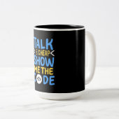 De Show van de programmeur me de Code Tweekleurige Koffiemok (Voorkant rechts)