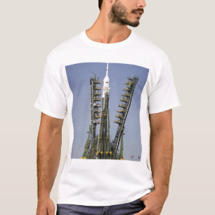 De Soyuz-raket wordt in positie 4 geplaatst T-shirt
