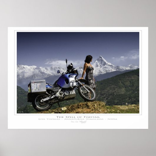 De "Spell of Fishtail" Poster (Voorkant)