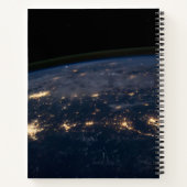 De stad ligt in het zuiden van de VS. Notitieboek (Achterkant)