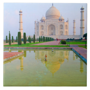 De stille vredige Wereldberoemde Taj Mahal bij Tegeltje