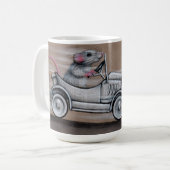 De stomme rat in de auto vult 'er op! mok koffie (Voorkant links)