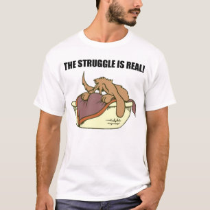 De strijd is echt. t-shirt
