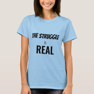 De strijd is een echte grappige dramatisering van t-shirt